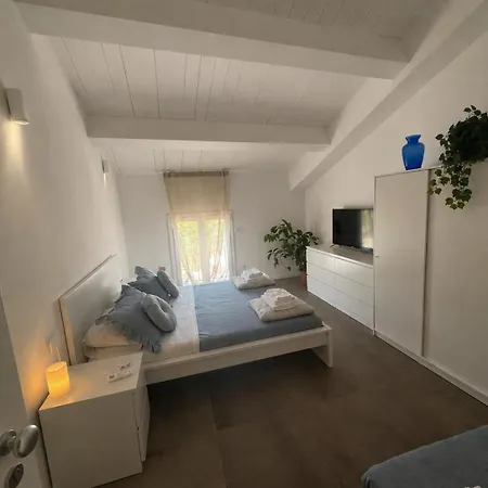ベッド・アンド・ブレックファスト Teseo Cervia Castiglione di Cervia
